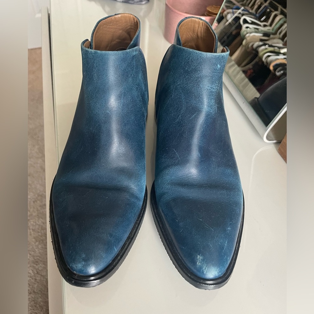 Everlane Modern Chelsea Boot